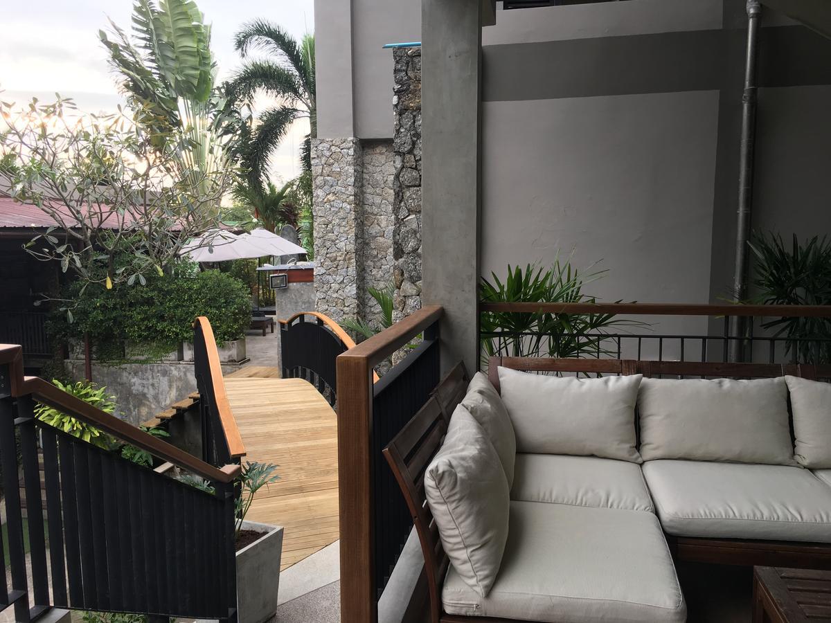 Hotel Baan Andaman Sea Surf Patong Esterno foto